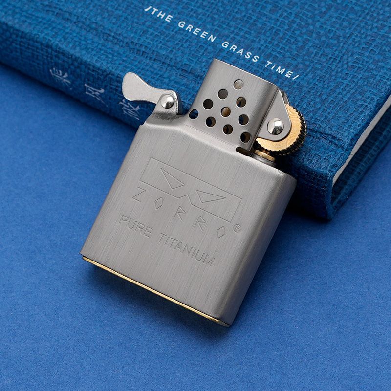 Lighter Insert Zippo - زورو التيتانيوم إدراج يندبروف السائل أخف
